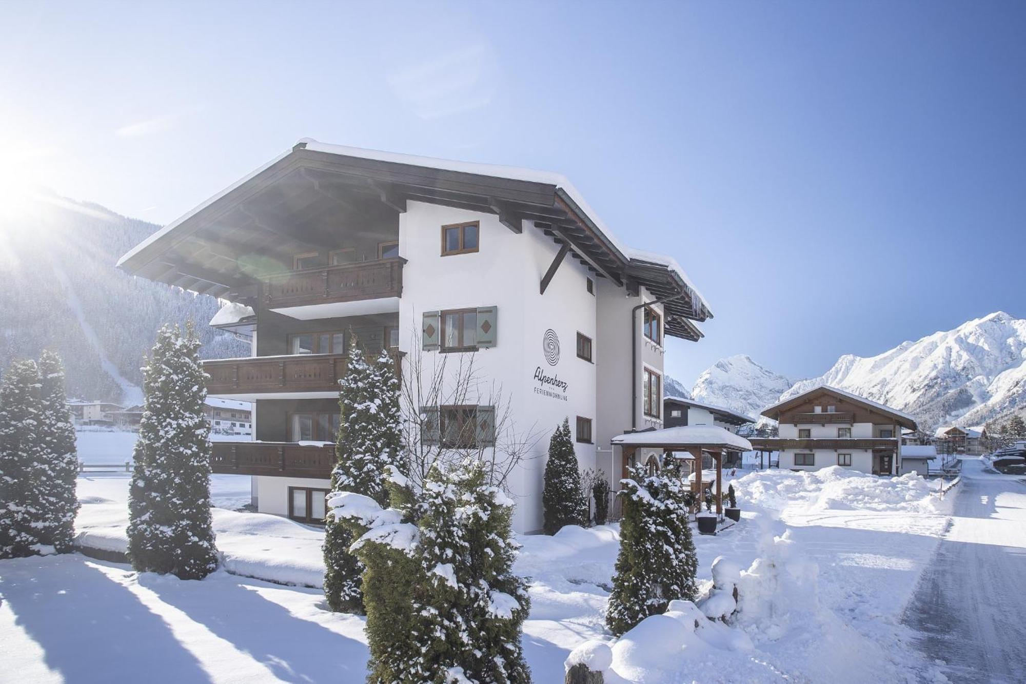 Alpenherz Ferienwohnungen Pertisau Eksteriør billede