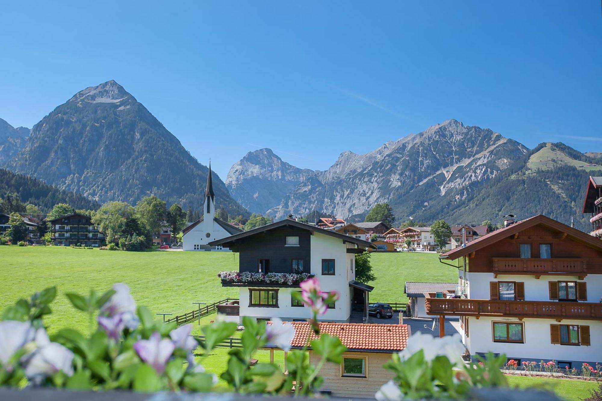Alpenherz Ferienwohnungen Pertisau Eksteriør billede